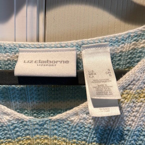 Liz Claiborne Blue and Yellow V-Neck Sweater with Ribbed Knit - Picture 2 of 3